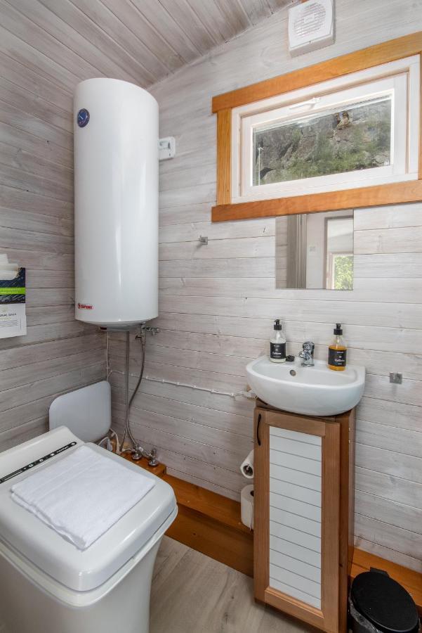 Tiny House With Terrace Villa Flam Bagian luar foto