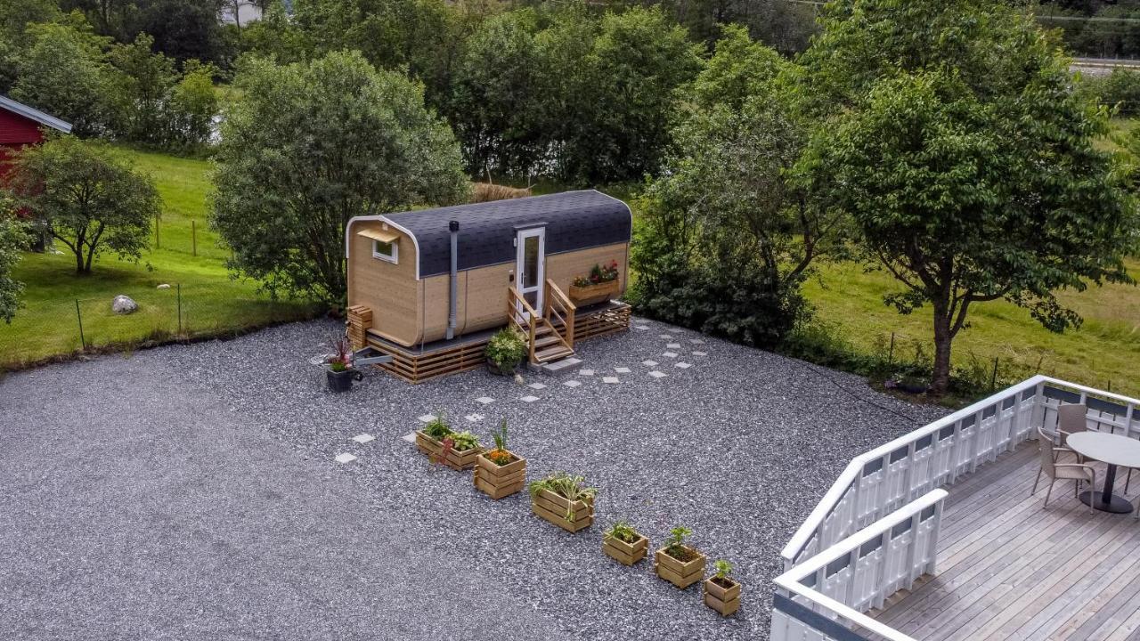 Tiny House With Terrace Villa Flam Bagian luar foto